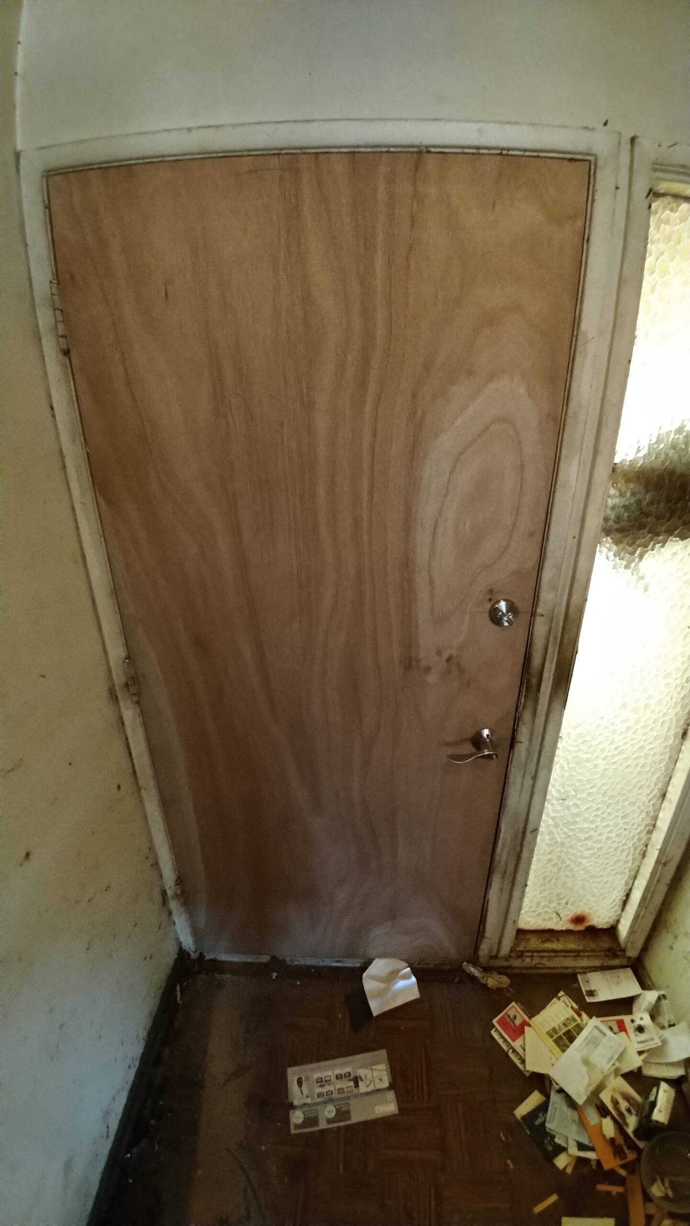 How much do residential door repairs cost in Oxnard, CA?
