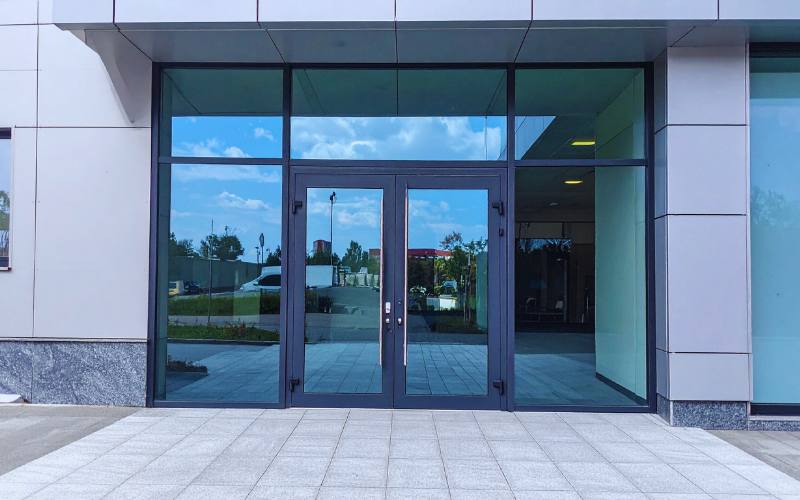 What Are the Signs That You Need a New Door Installation in Oxnard, CA?